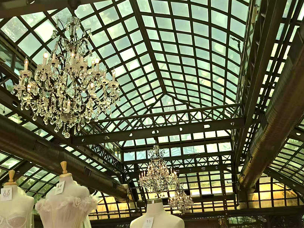 glass greenhouse, greenhouse for wedding, large greenhouse